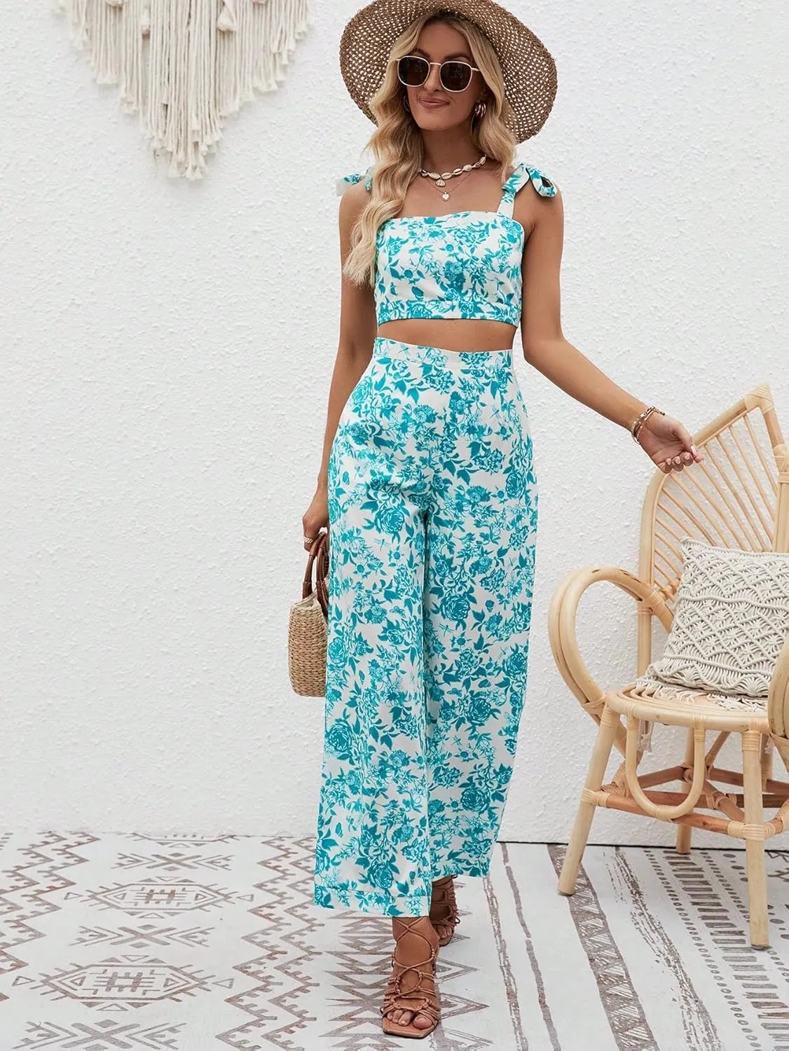 Floerns Women's 2 Piece Summer Outfit Floral Print Knot Shoulder Zip Back Crop Cami Top and Maxi Pants Set