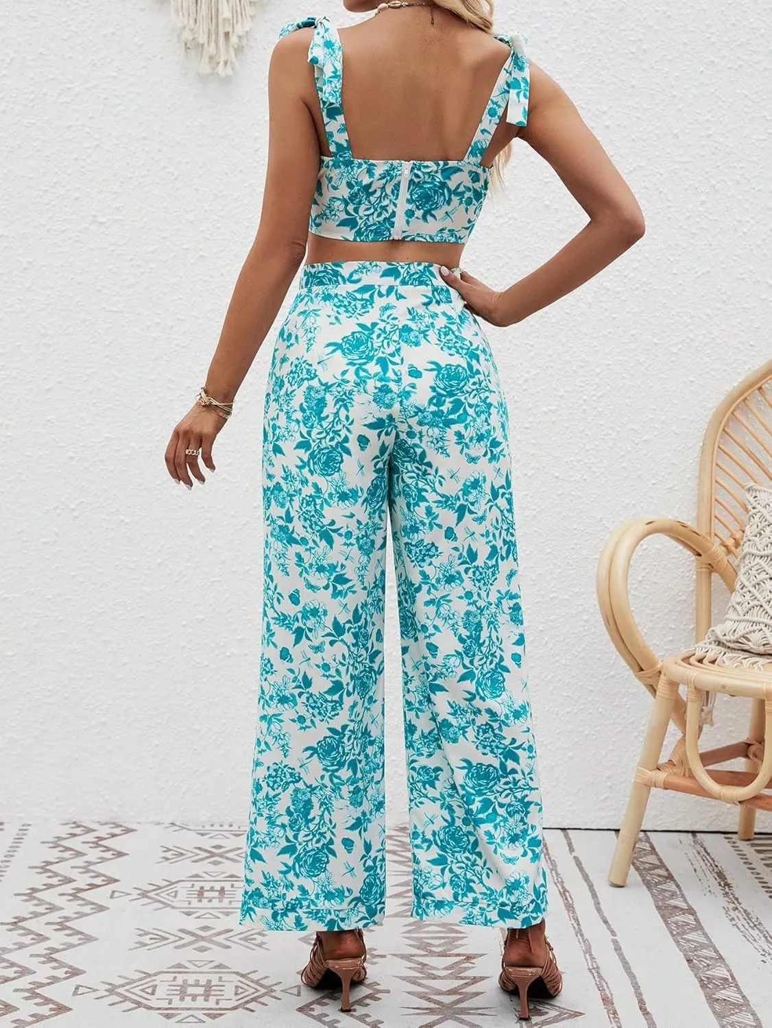 Floerns Women's 2 Piece Summer Outfit Floral Print Knot Shoulder Zip Back Crop Cami Top and Maxi Pants Set