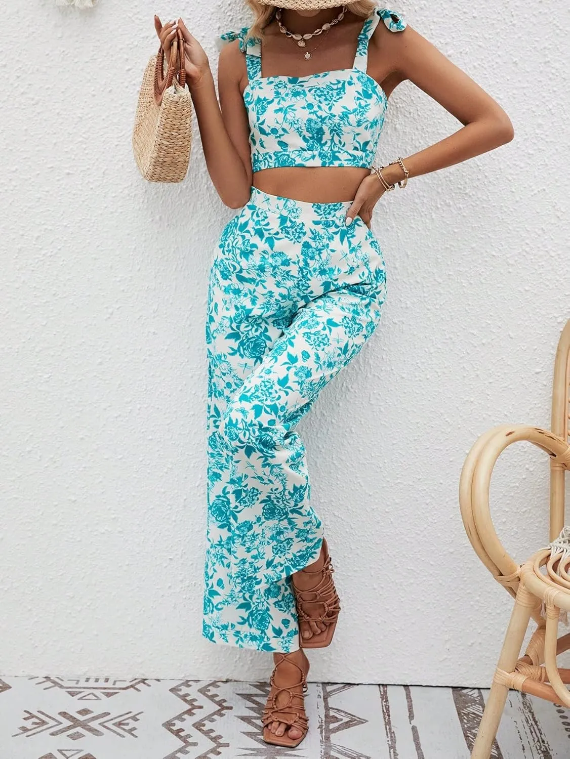 Floerns Women's 2 Piece Summer Outfit Floral Print Knot Shoulder Zip Back Crop Cami Top and Maxi Pants Set