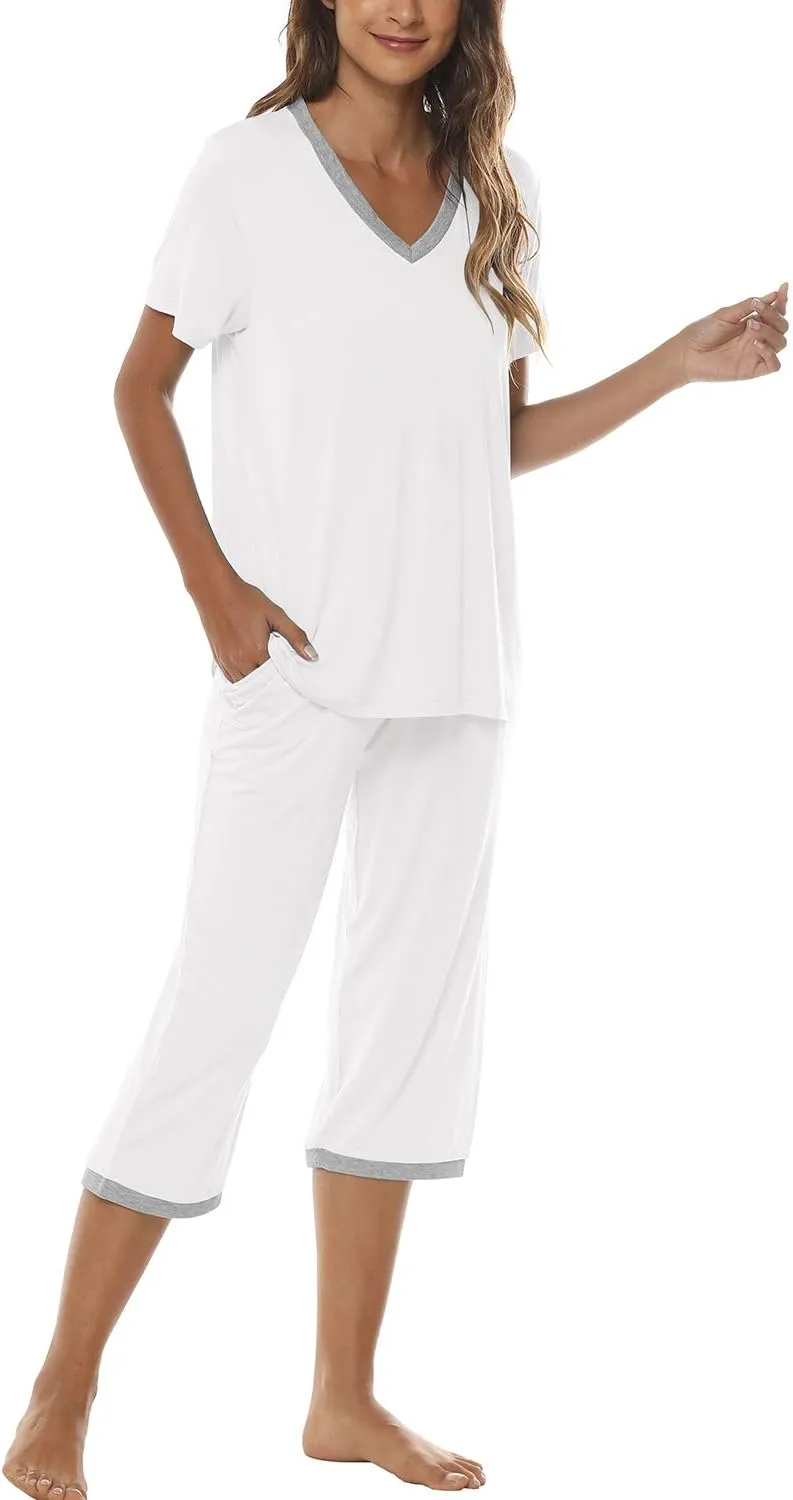 JINSHI Women's Pajamas Set Short Sleeve Top and Capri Pants Lightweight Sleepwear Comfy Pjs Lounge Set with Pockets