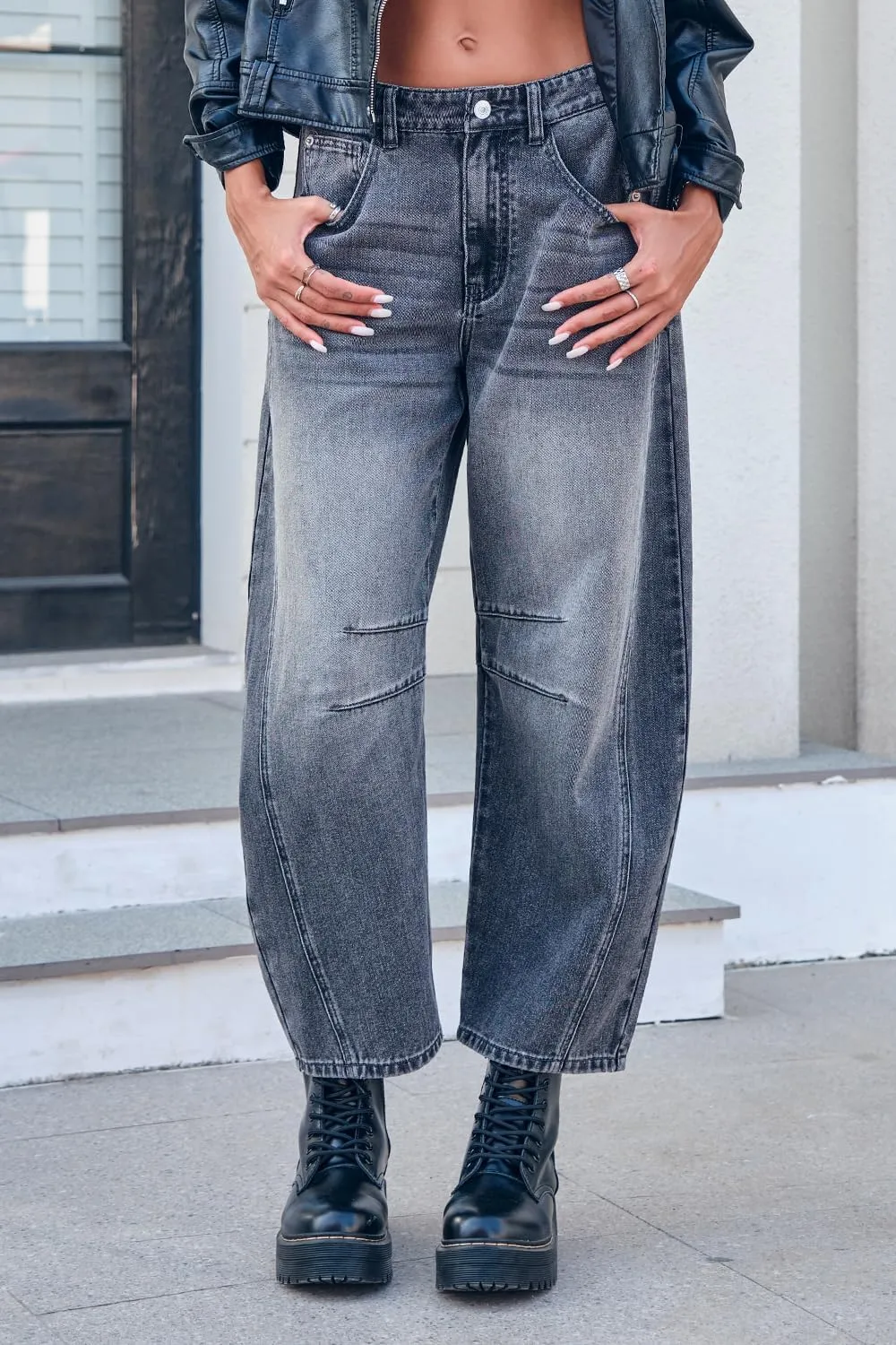 Mid Rise Barrel Jeans for Women Mid Waist Wide Leg Cropped Denim Pants Y2k Baggy Boyfriend Jeans with Pockets