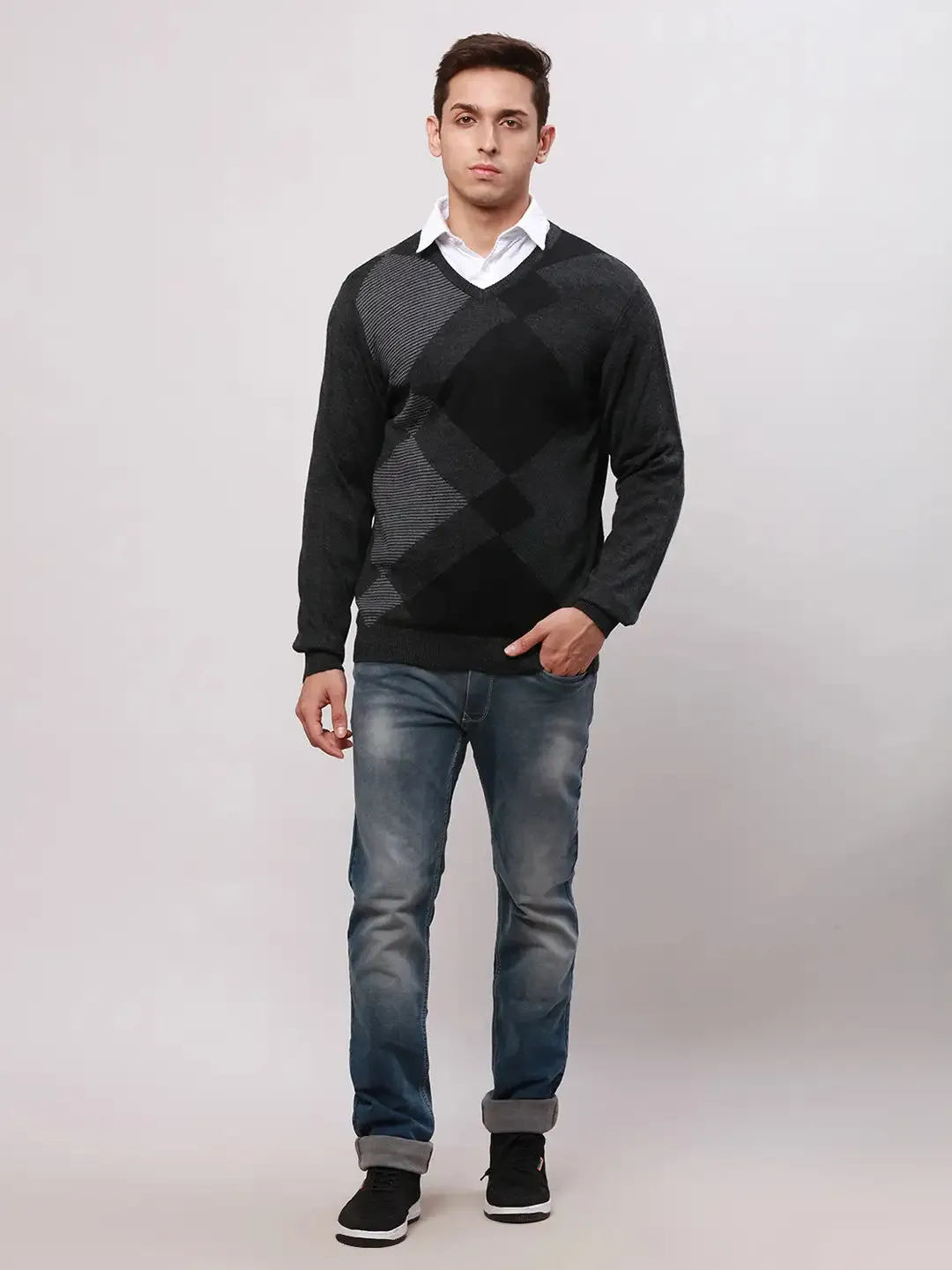 Park Avenue Men Black Regular Fit Argyle Cotton Full Sleeve V Neck Collar Pullovers