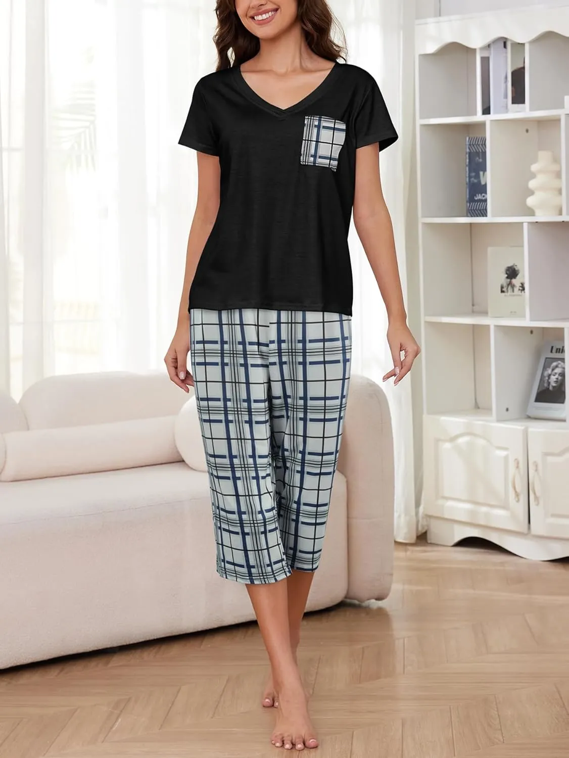 YIJIU 2 Pack Women's Pajamas Set Short Sleeve With Pocket Sleepwear Tops and Capri Pants Pjs Soft Print Loungewear Nightwear