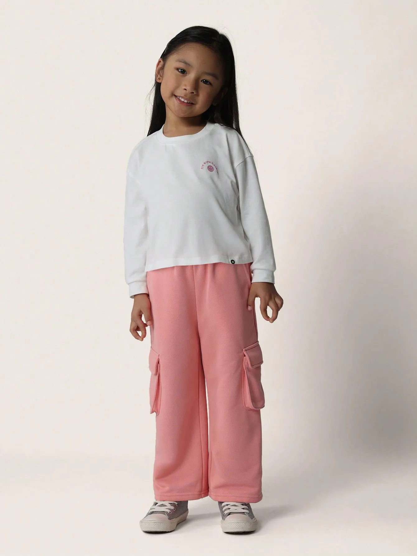 Young Girls Comfy Oversized Long Sleeve Tee With Small Graphic Print